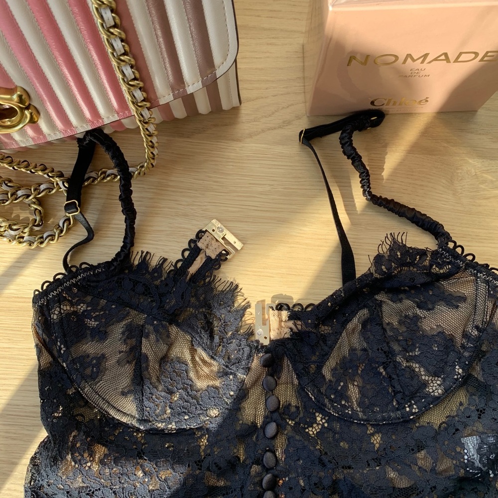 Eyes lashes bandage bra - Picture 3 of 4